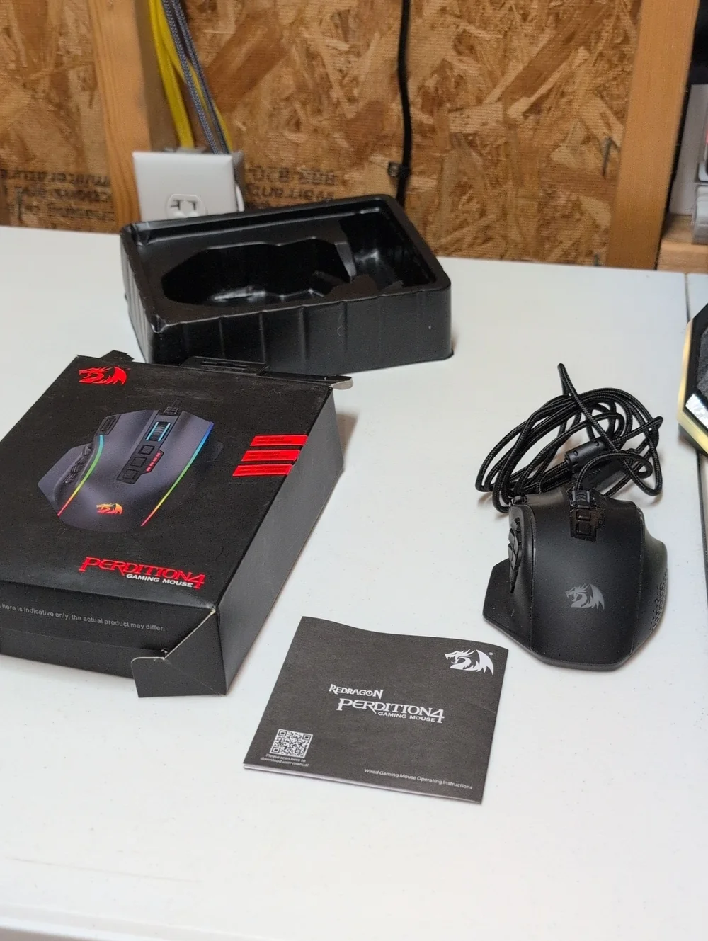 Redragon Perditon4 Wired Gaming Mouse in Black. (96)